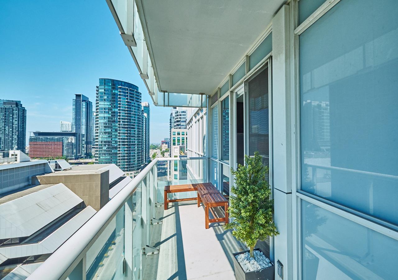 Diamond Suite Toronto Exterior photo
