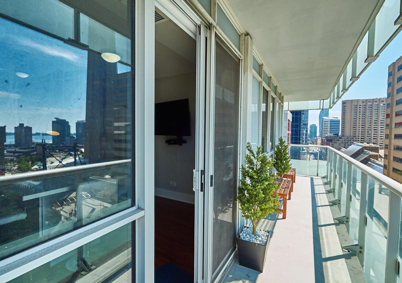 Diamond Suite Toronto Exterior photo